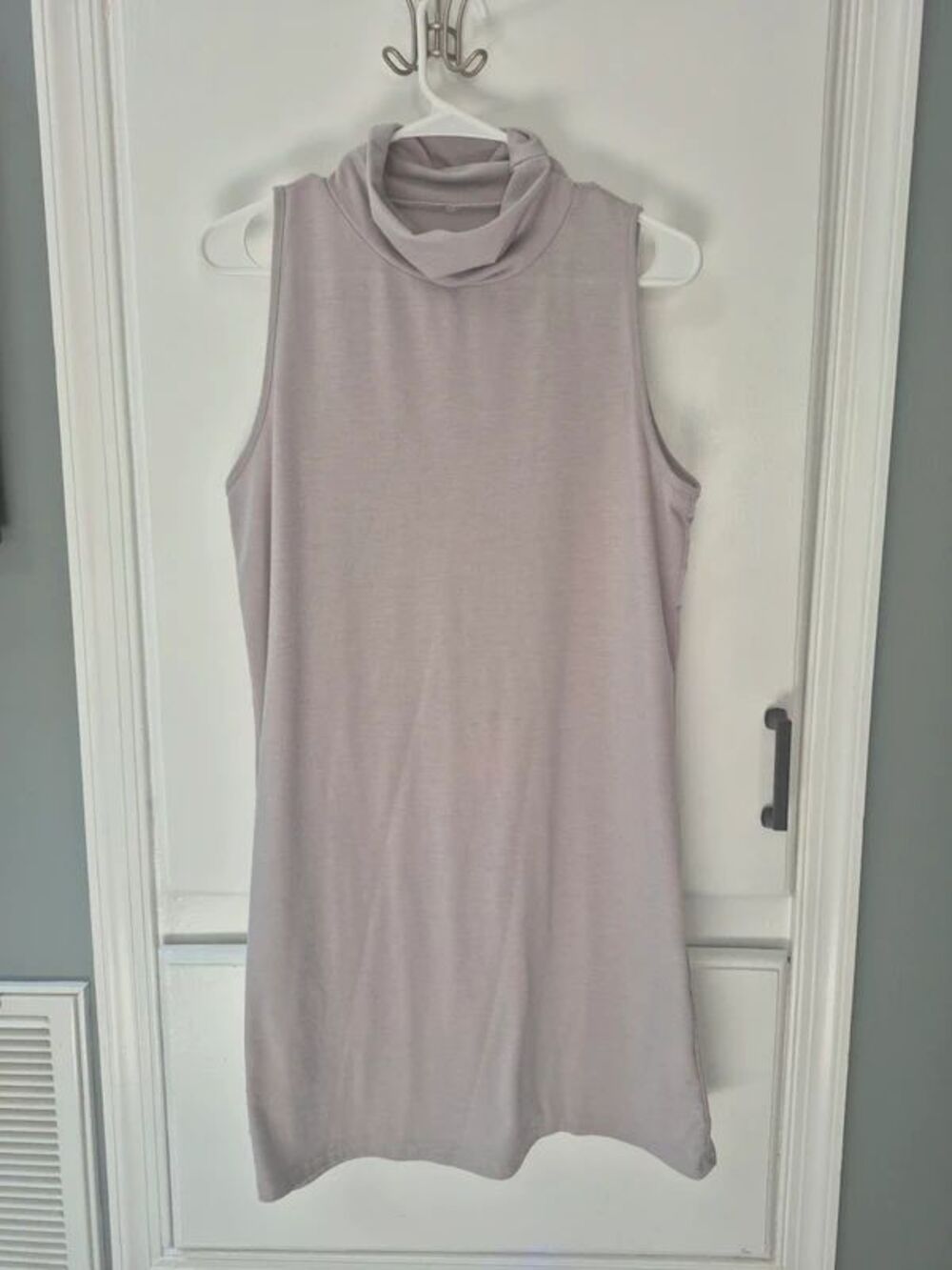 Sleeveless Turtleneck Knit Tunic Top-M